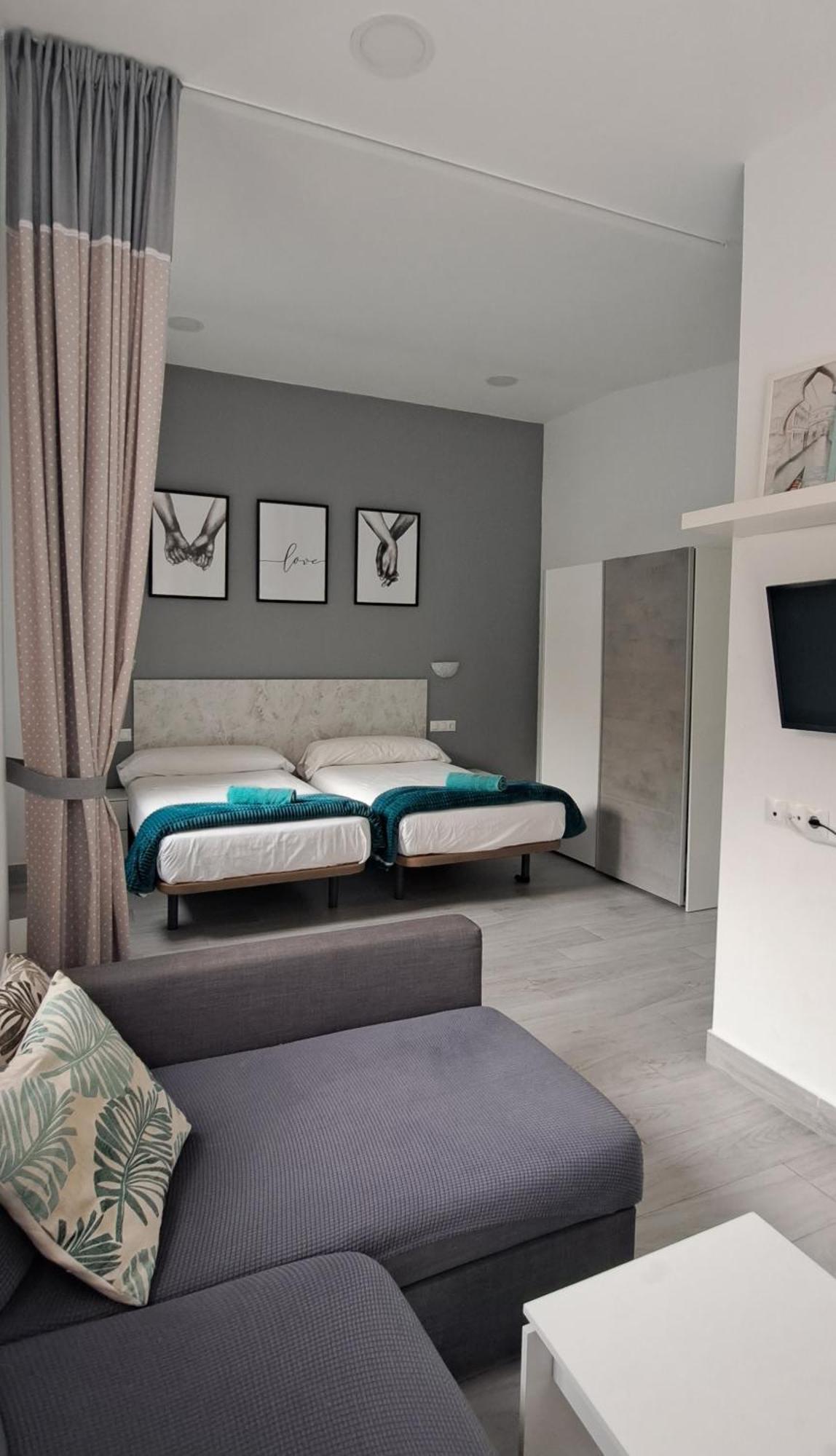 Apartamento La Loperana Málaga Exteriör bild